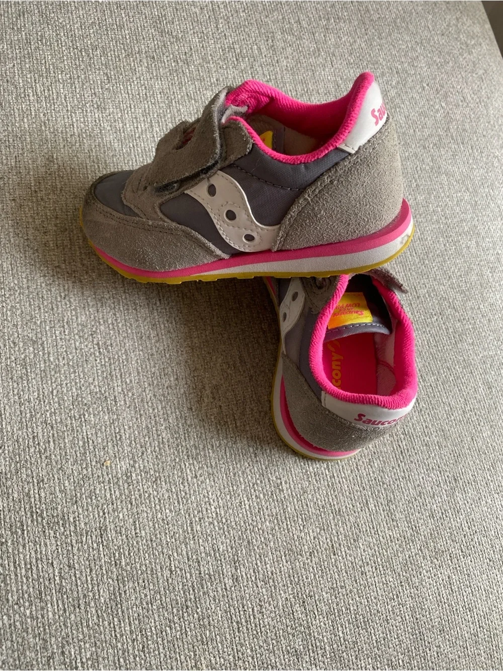 Saucony Kids Gray and Pink Velcro Athletic Sneakers